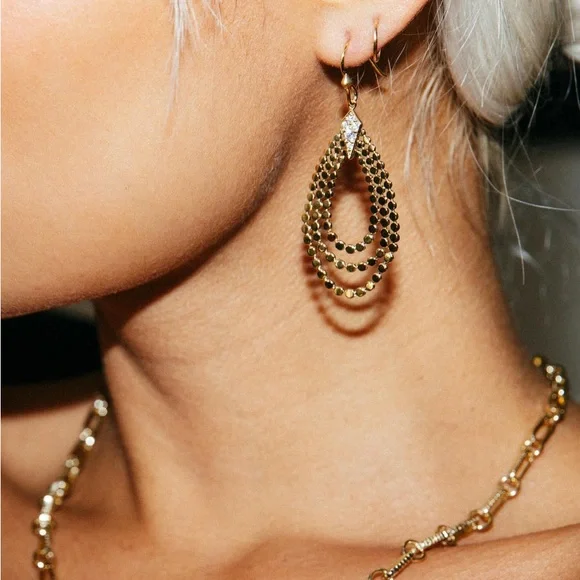 💧STELLA&DOT Uma teardrop earrings, gold - Picture 5 of 6